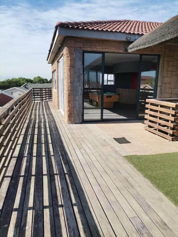 4 Bedroom Property for Sale in Malibu Village Western Cape